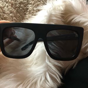 Cafe racer Quay Sunglasses